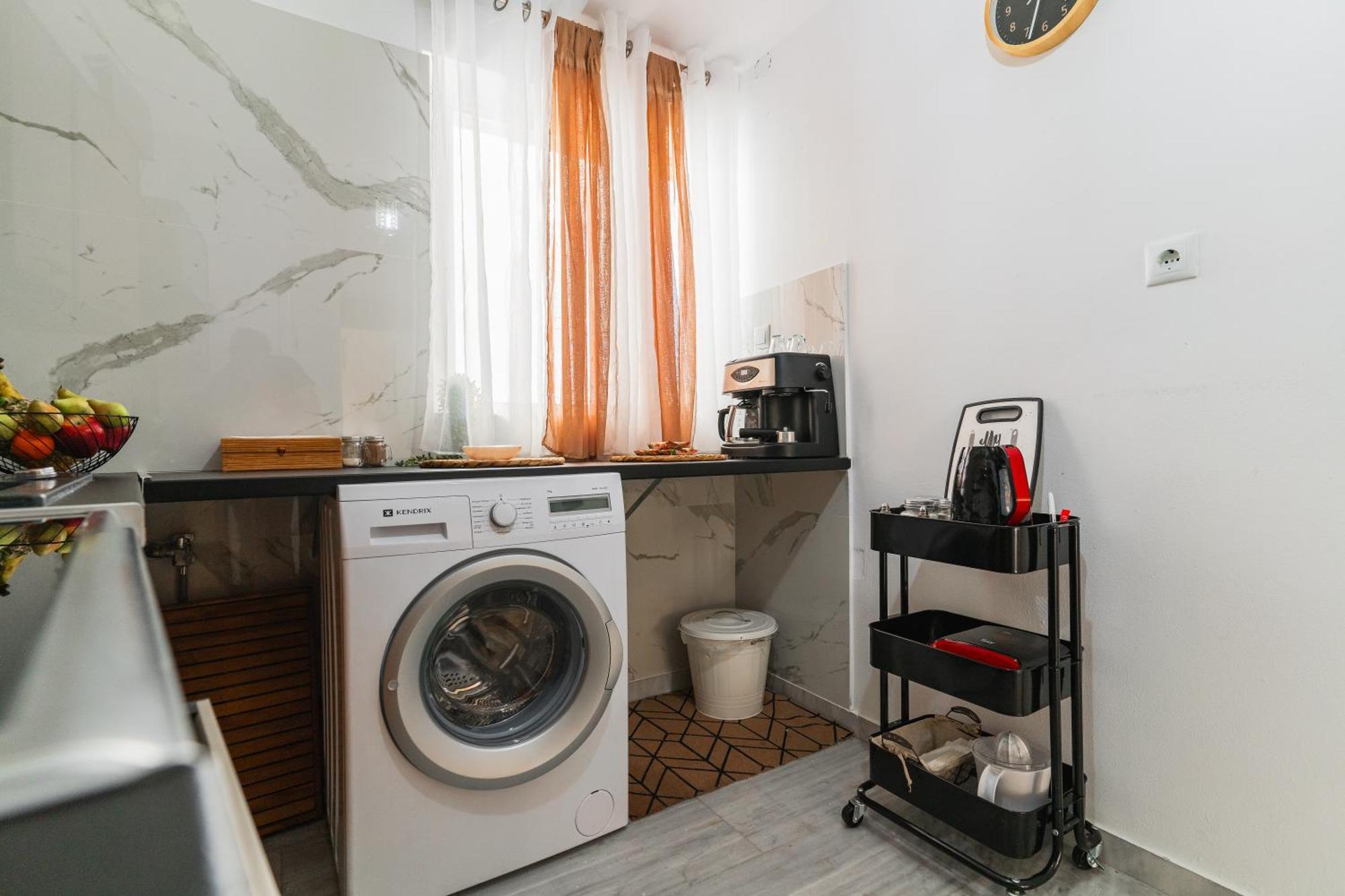 Acrolofts M62 Apartment *